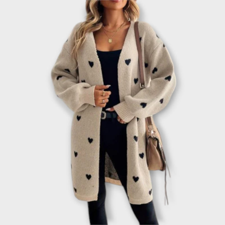 Julia - Cardigan beige con motivo de corazón