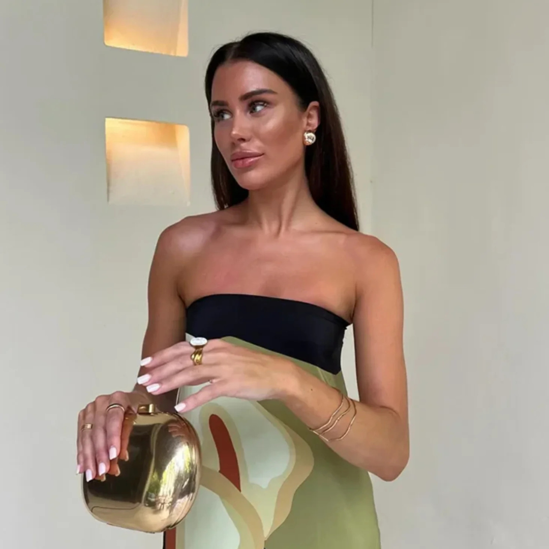 Paula - Vestido elegante con escote