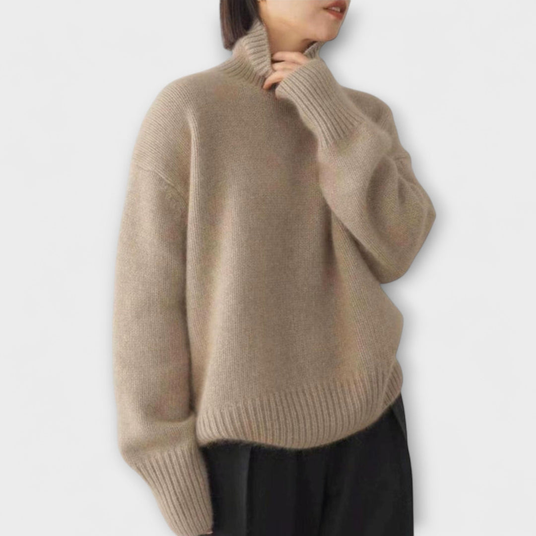 Mera - Suéter de cachemire beige con cuello alto