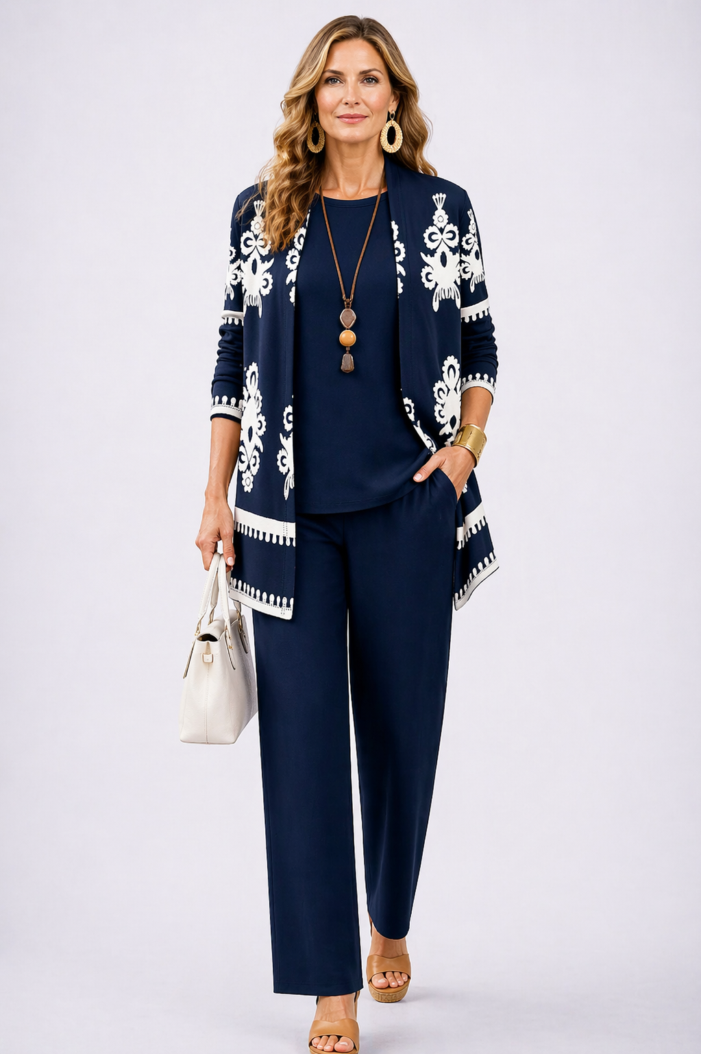 Almut | Elegante conjunto de tres piezas para mujer
