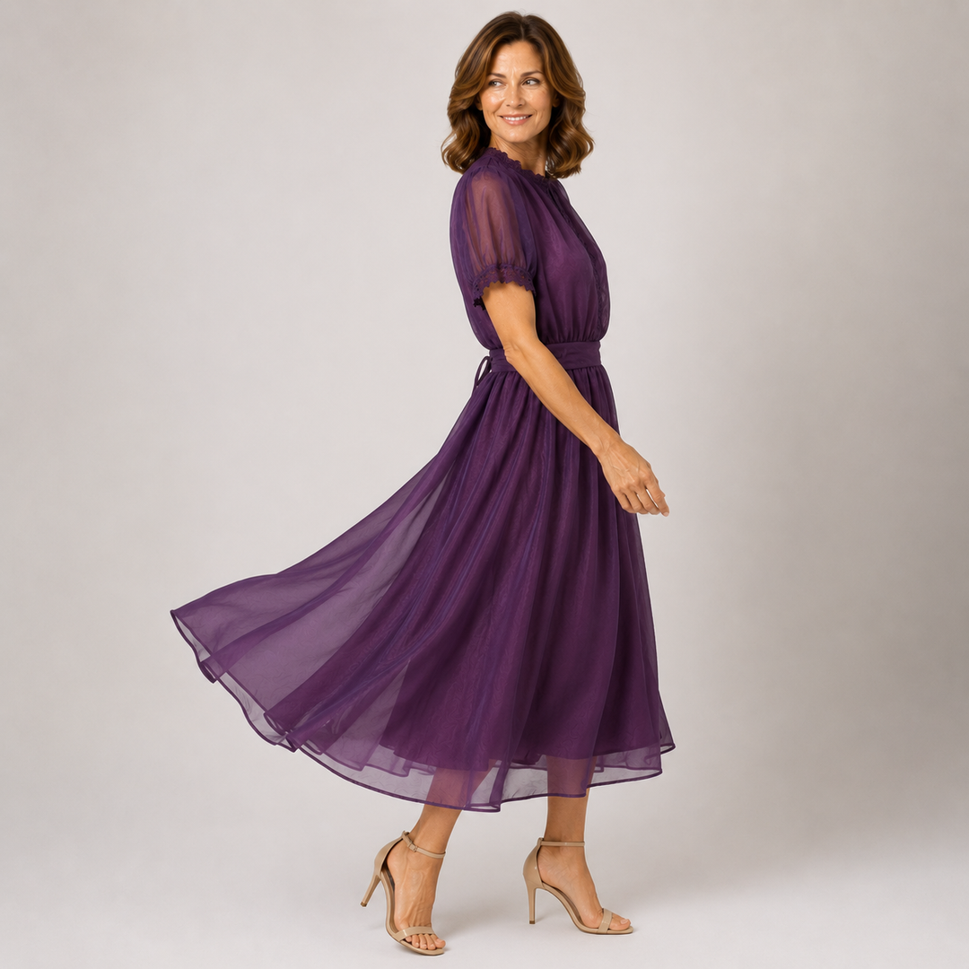 Flavia | Maxi Vestido con Escote Corazón y Bordado en Encaje de Chifón