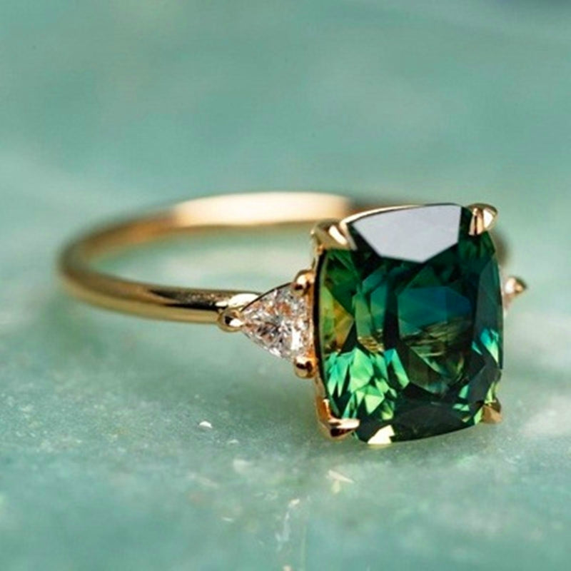 Maricela - Anillo de zirconia verde en oro