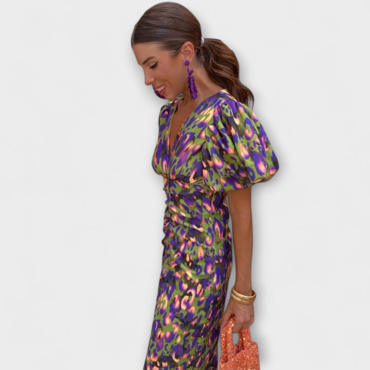 Vanessa - Vestido elegante con escote en V