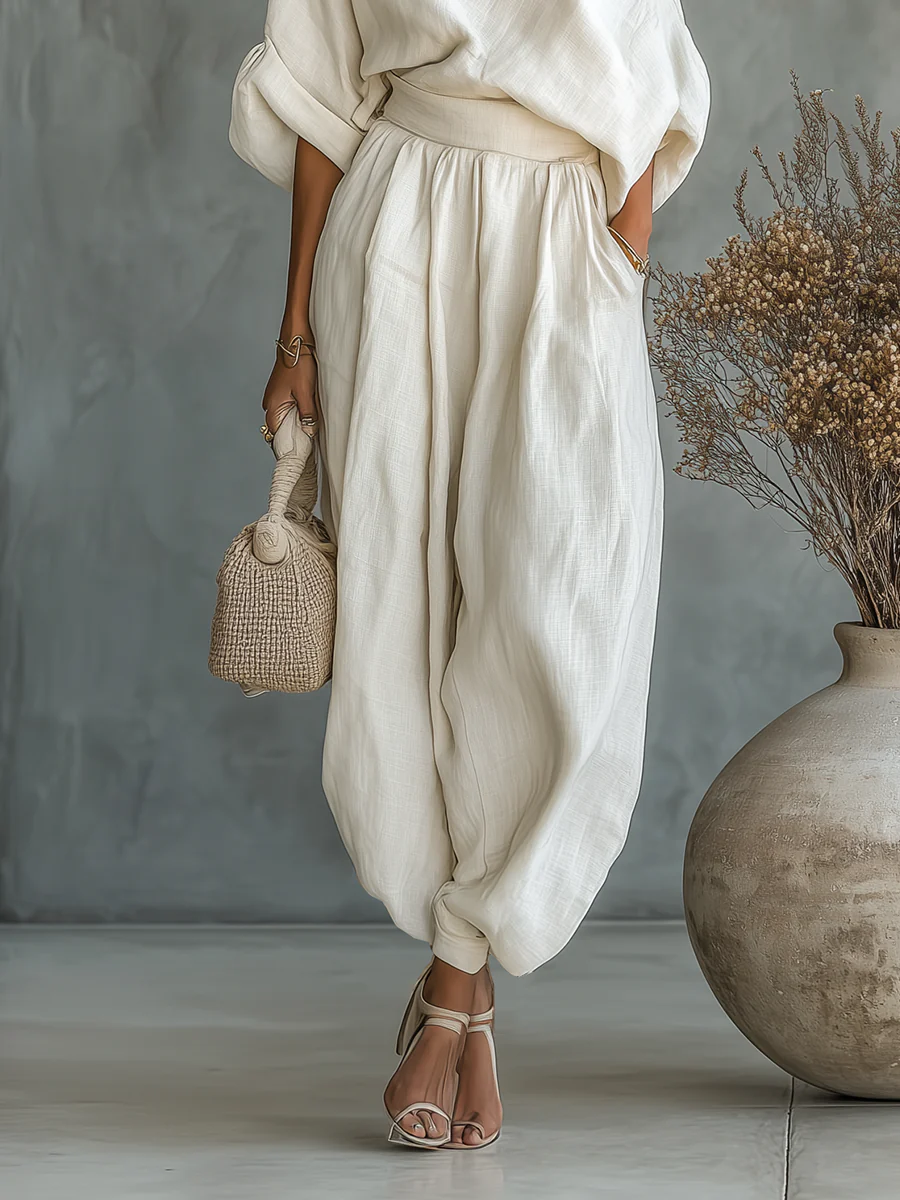 Mila | Conjunto de Dos Piezas – Top con Escote y Pantalón
