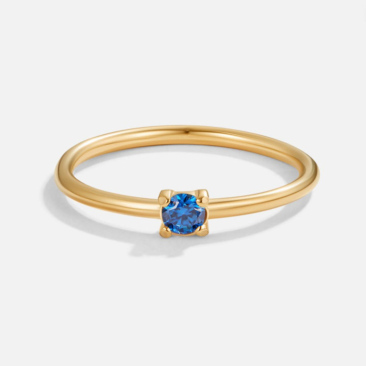 Anillos de oro con piedra de nacimiento