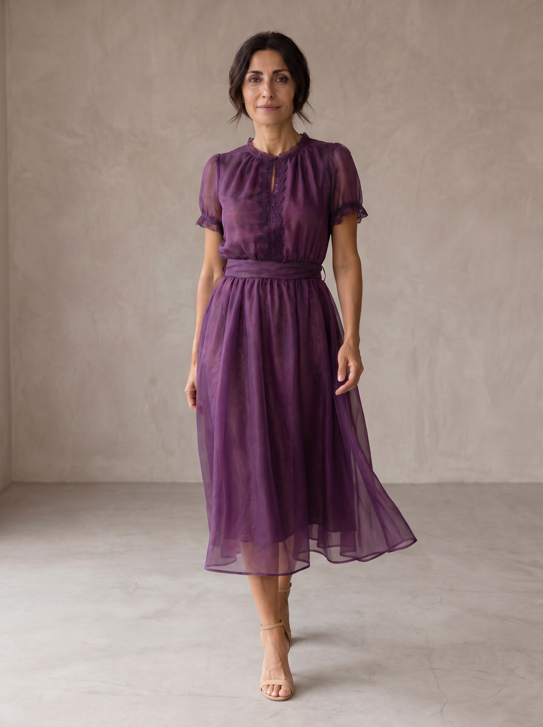 Flavia | Maxi Vestido con Escote Corazón y Bordado en Encaje de Chifón