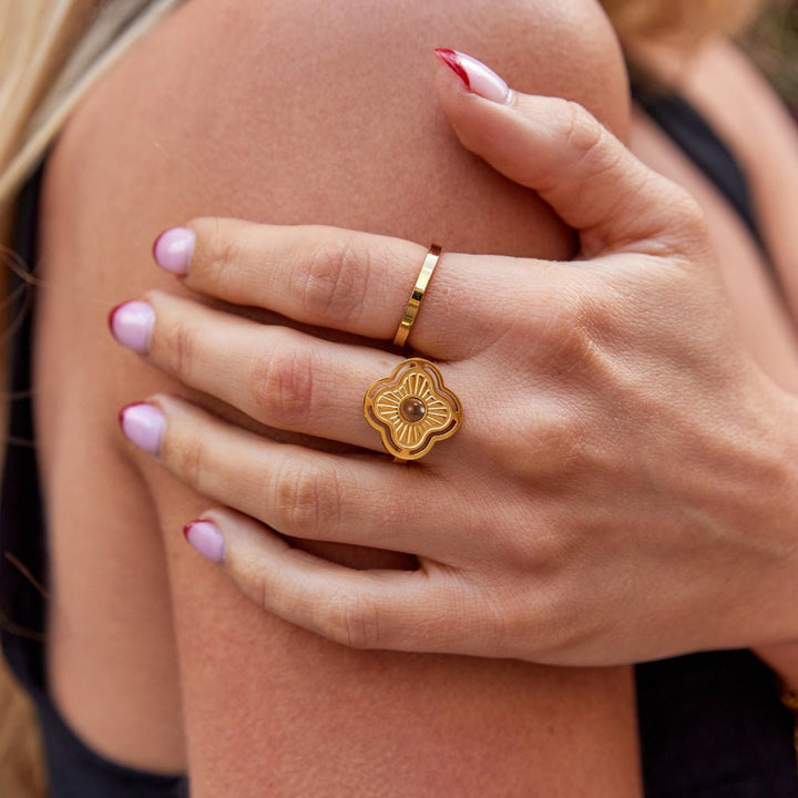 Anillo de flores de la suerte Ojo de Tigre